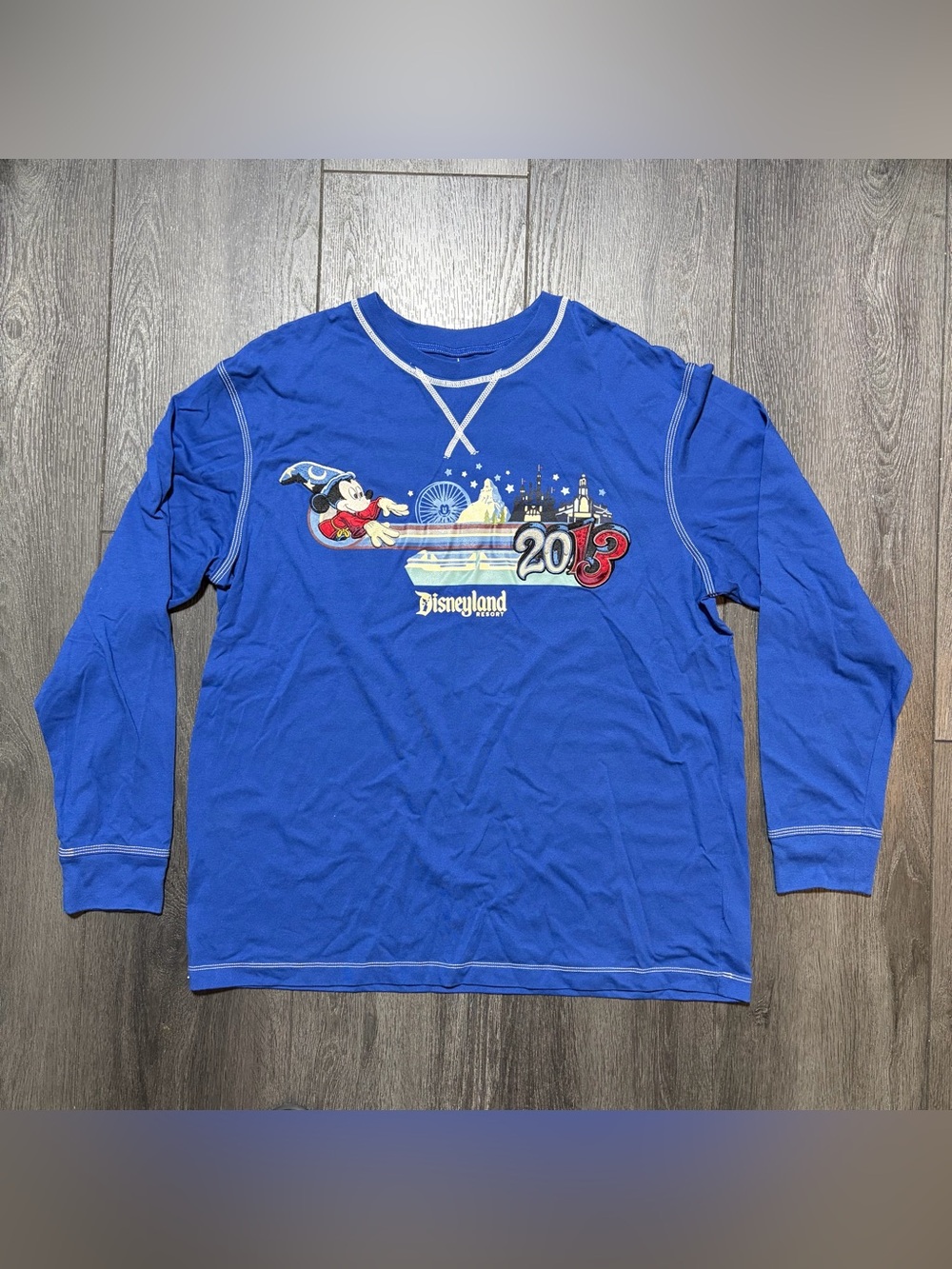 Walt Disney World Believe in Magic Long Sleeve Blue Henley T-Shirt Men’s Size XL